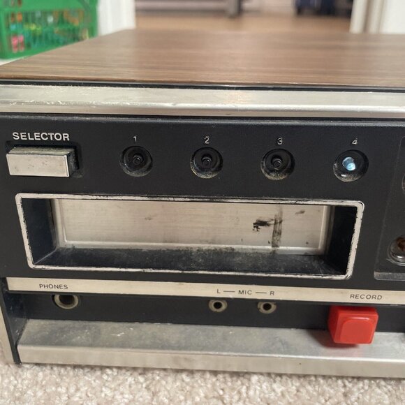 Sound Design 4469 AM FM Stereo Receiver 8 Track Recorder Lights Up Untested - Picture 5 of 10